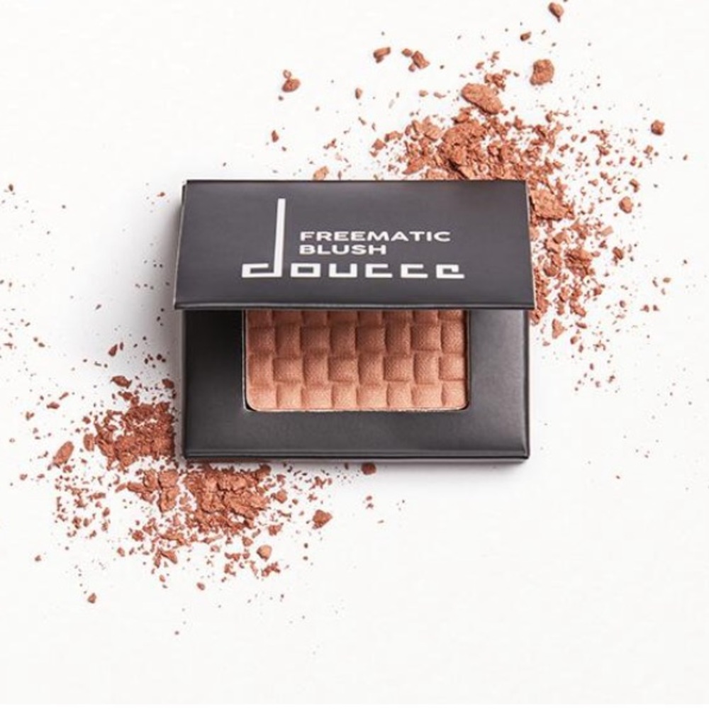 SOLD Doucce Freematic Blush In Zen Orange